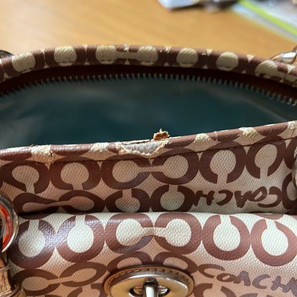 Cream and brown C’s mini purse - Picture 3 of 14